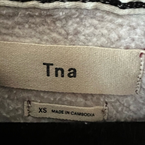 TNA hoodie - Picture 4 of 5